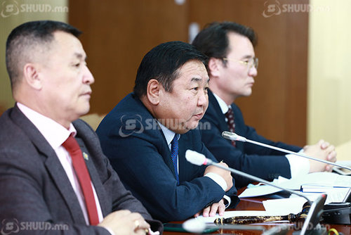 Хувь хүний эрхээ эдлэх боломжийг хуулиар баталгаажуулж өгнө